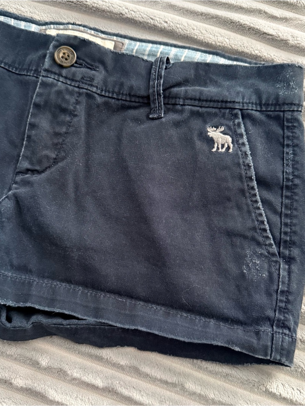 Abercrombie & Fitch Dark Navy Cotton Logo Shorts - Picture 4 of 5